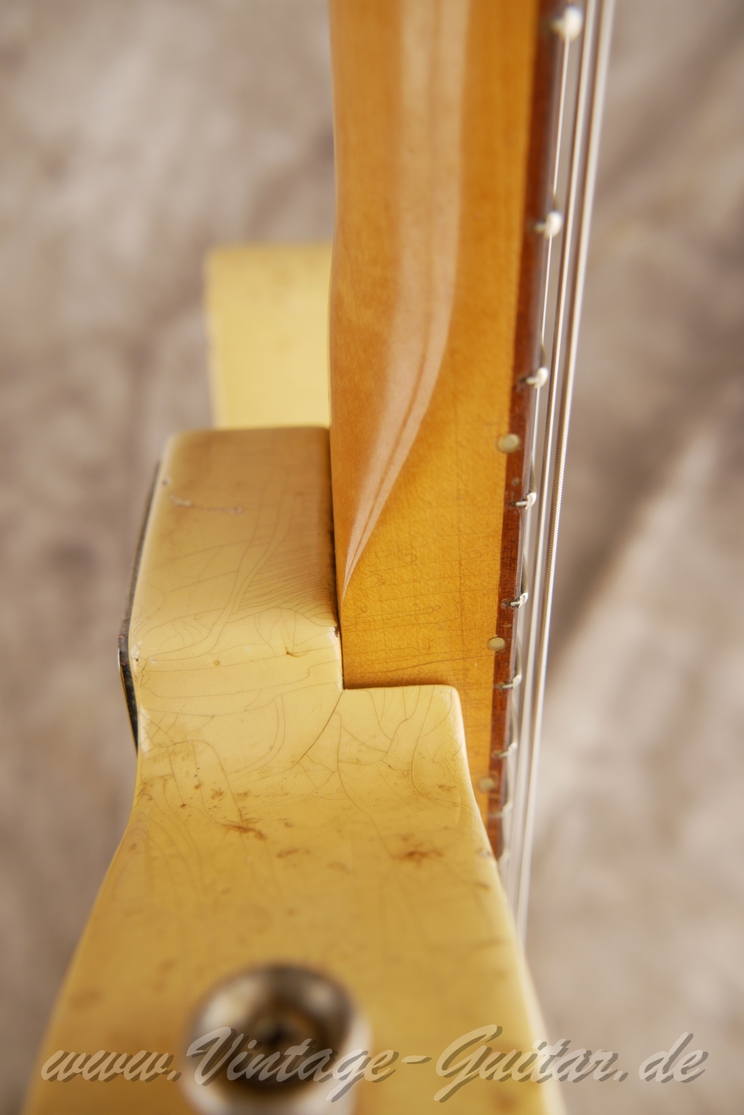 img/vintage/6242/Fender-Telecaster-1967-blonde-019.jpg