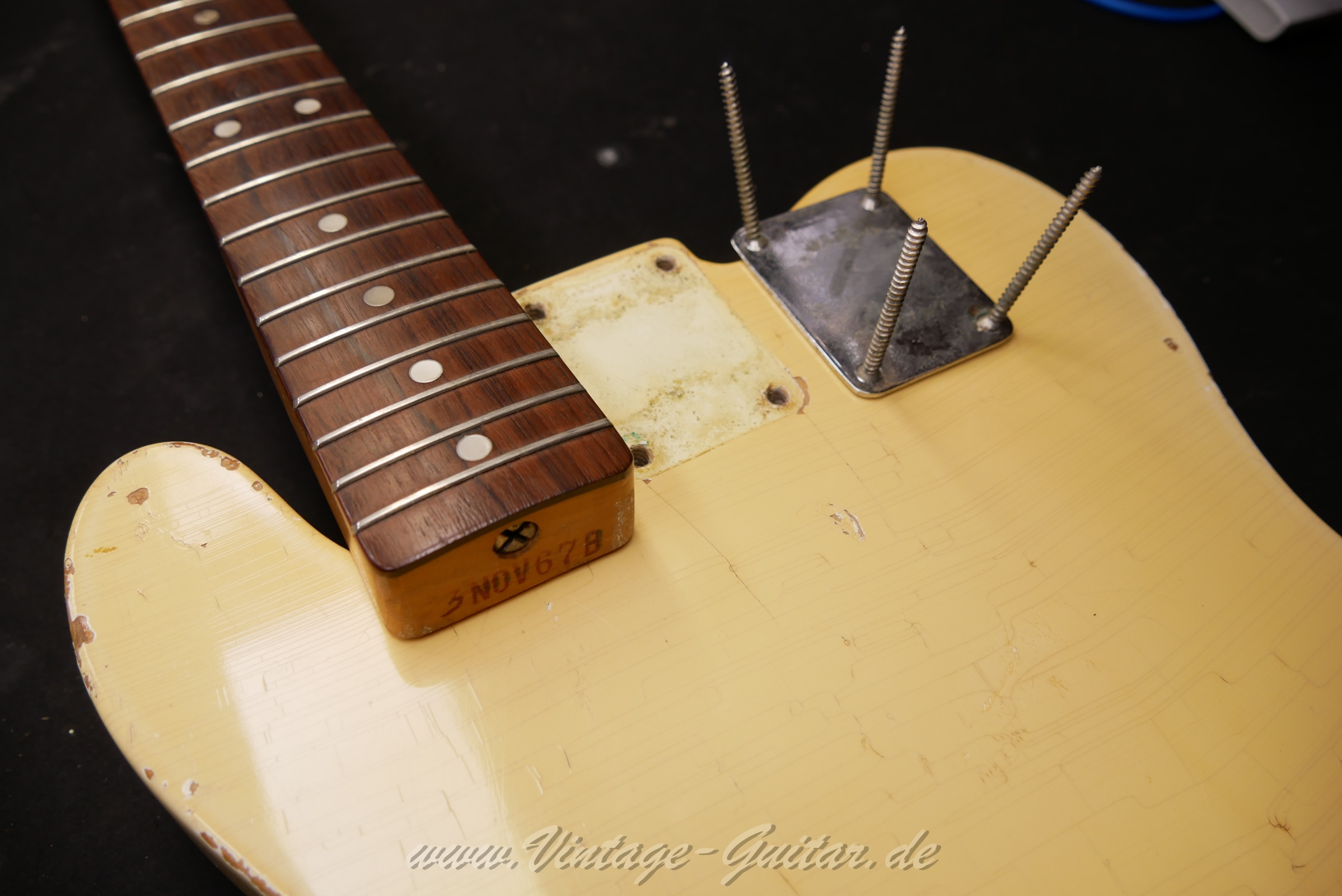img/vintage/6242/Fender-Telecaster-1967-blonde-031.jpg