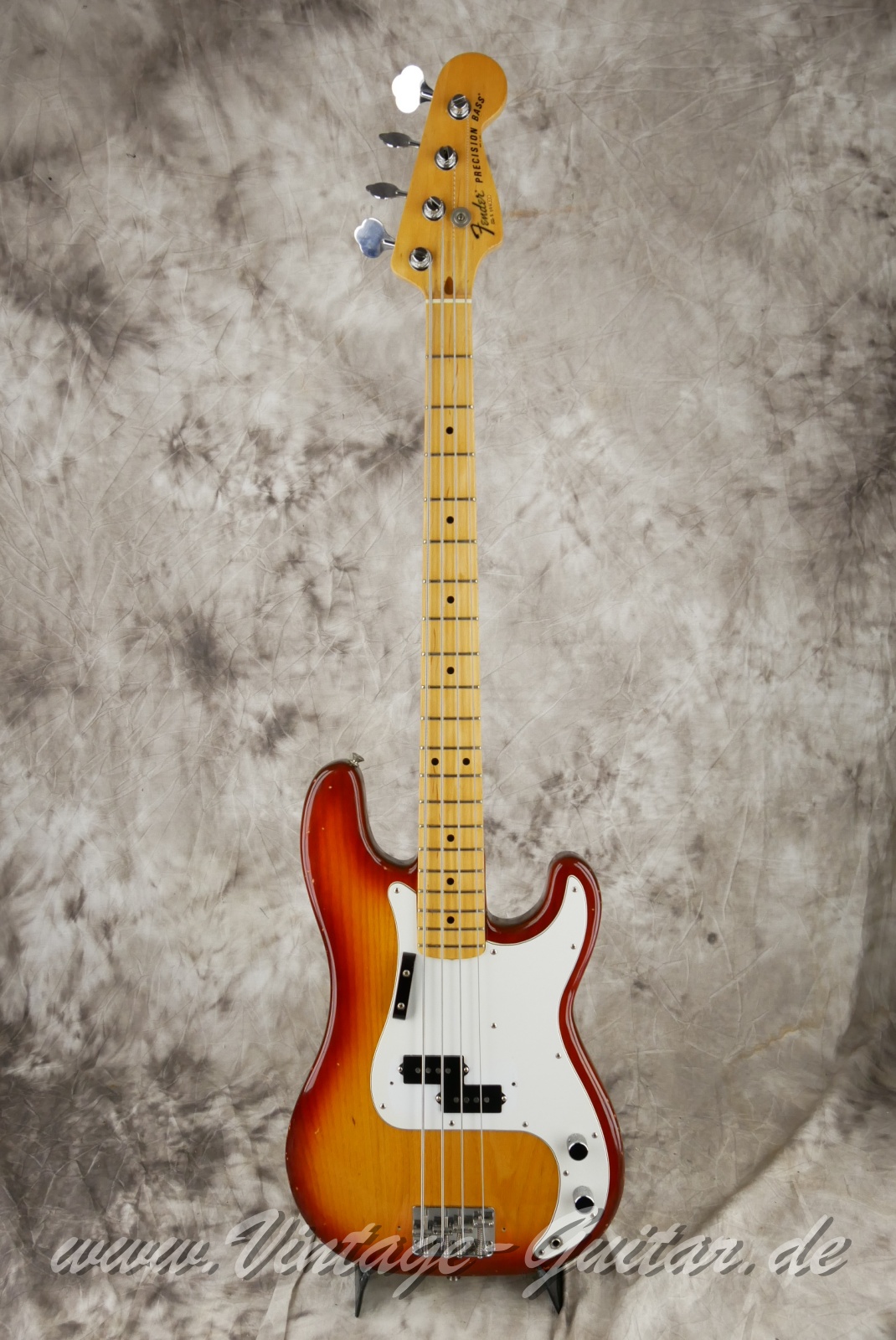 img/vintage/6246/Fender_Precision_sienna_sunburst_1980_usa-001.JPG