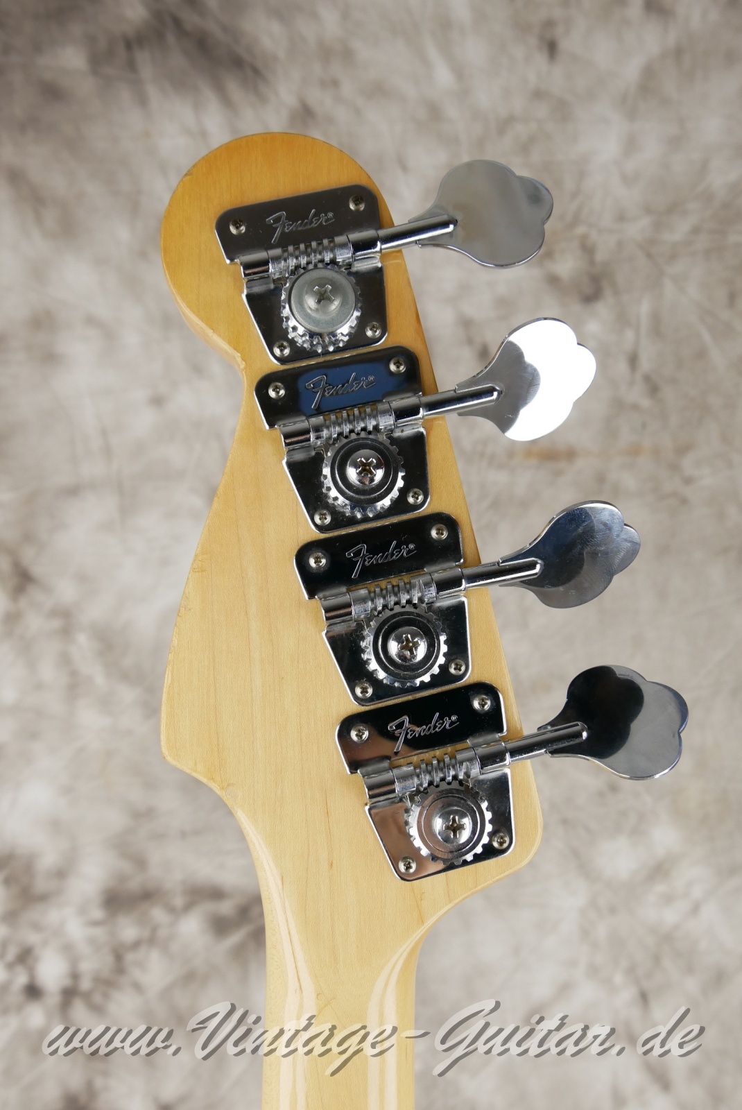 img/vintage/6246/Fender_Precision_sienna_sunburst_1980_usa-004.JPG