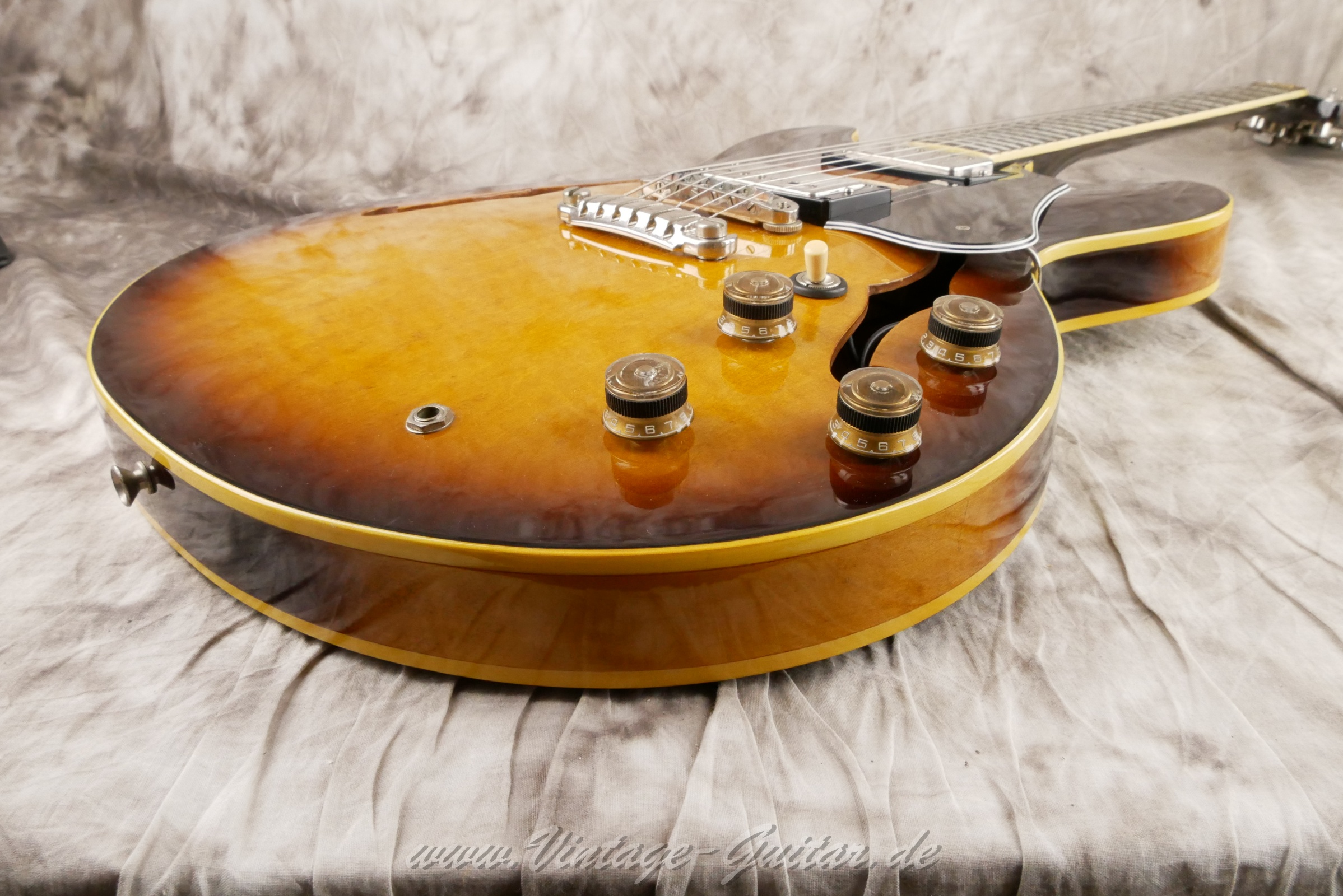 img/vintage/6253/Ibanez-AS-100-Super-70-Humbucker-made-in-japan-1980-antique-violin-sunburst-013.jpg