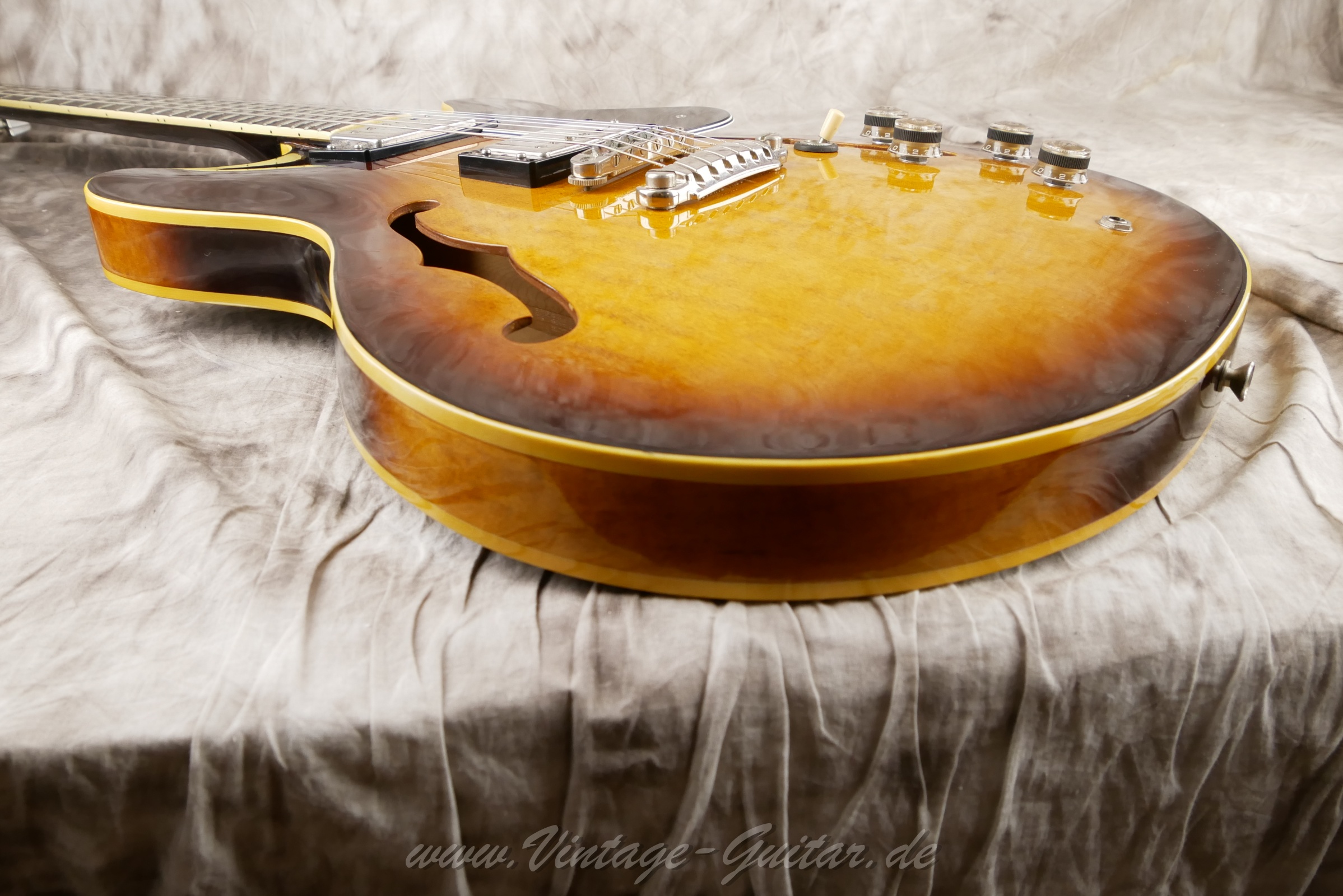 img/vintage/6253/Ibanez-AS-100-Super-70-Humbucker-made-in-japan-1980-antique-violin-sunburst-014.jpg