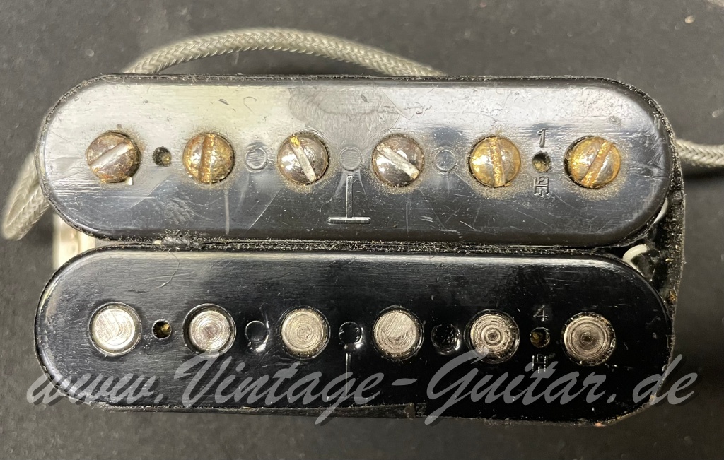 img/vintage/6268/Gibson_pat_no_T_Top_Humbucker_pair_gold_cover_1970-009.jpg
