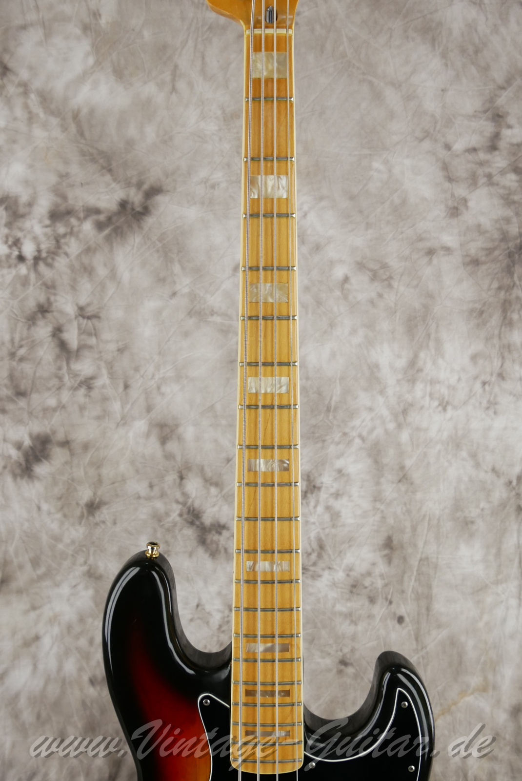 img/vintage/6292/fender_jazzbass_sunburst_1978_usa-05.jpg