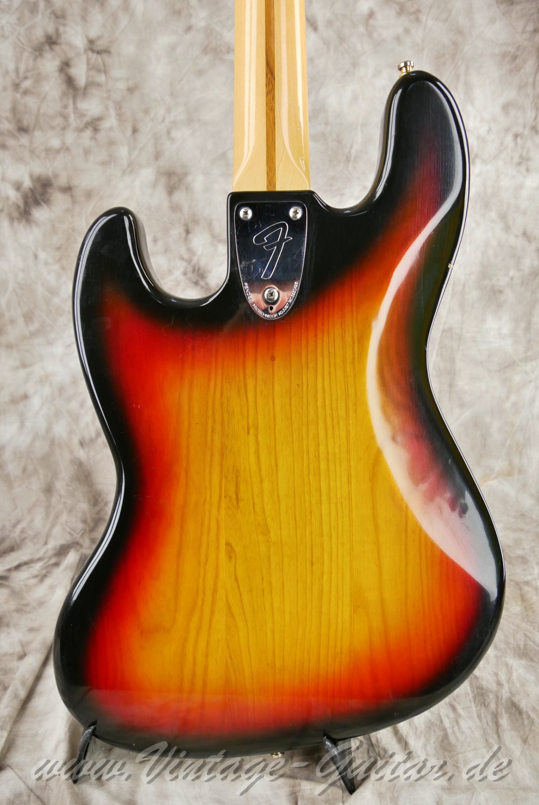 img/vintage/6292/fender_jazzbass_sunburst_1978_usa-08.jpg