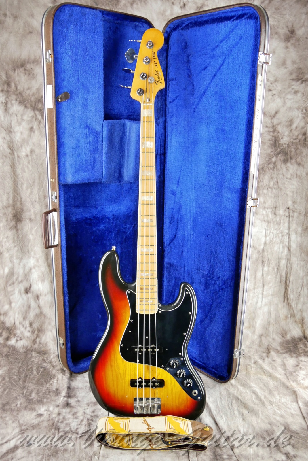 img/vintage/6292/fender_jazzbass_sunburst_1978_usa-23.jpg