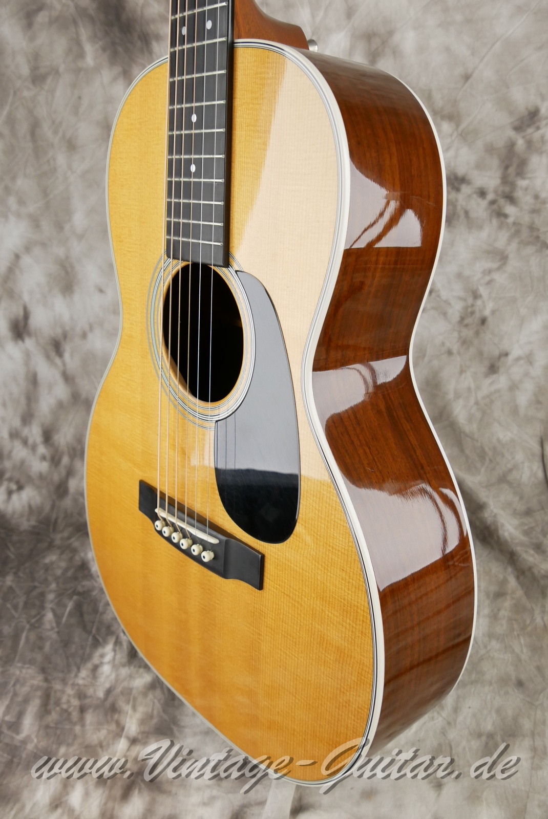 img/vintage/6307/Martin_00_28_S_Custom_natural_USA_2007-010.JPG