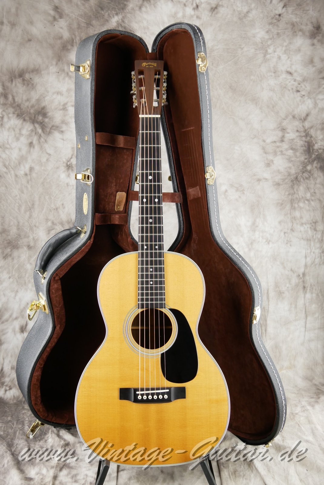 img/vintage/6307/Martin_00_28_S_Custom_natural_USA_2007-014.JPG