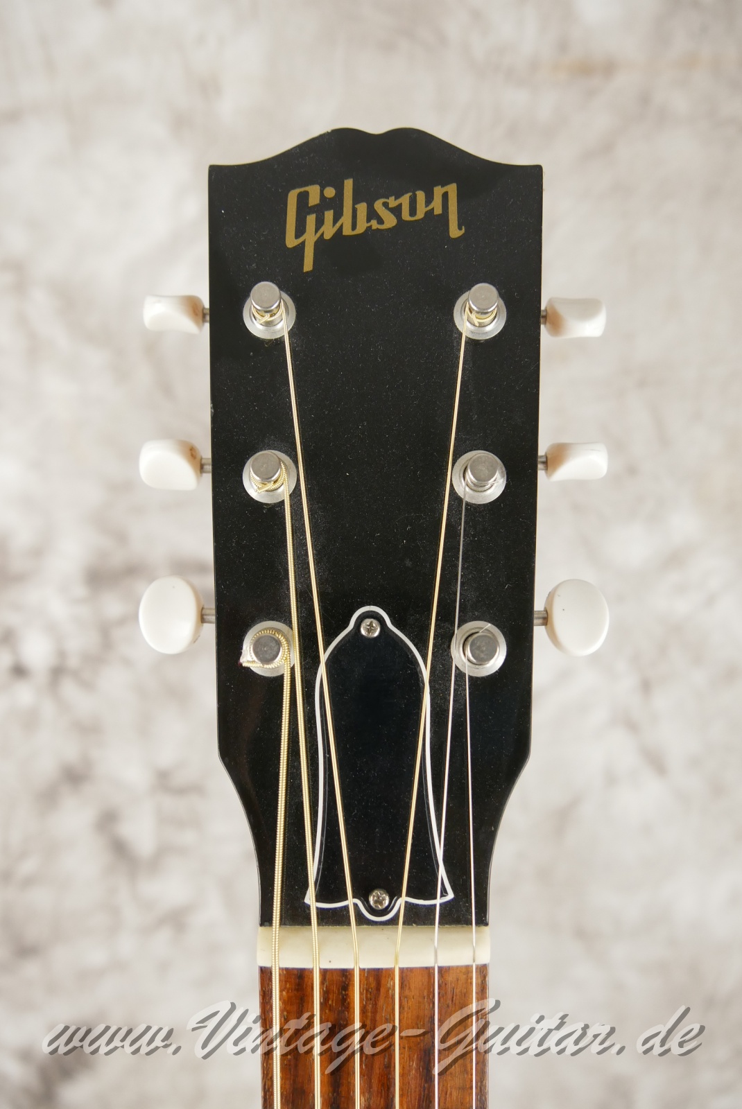 img/vintage/6340/Gibson_LG2_american_eagle_natural_usa_2015-03.JPG