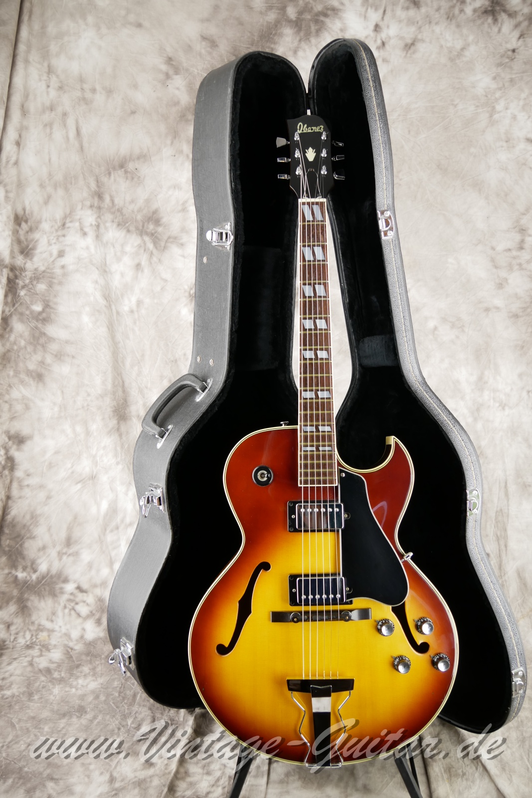 img/vintage/6354/Ibanez_2355_open_book_headstock_sunburst_1975-15.JPG