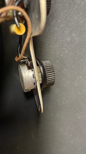 img/vintage/6367/Rickenbacker-B6-Panda-1950-Lapsteel-014.jpeg