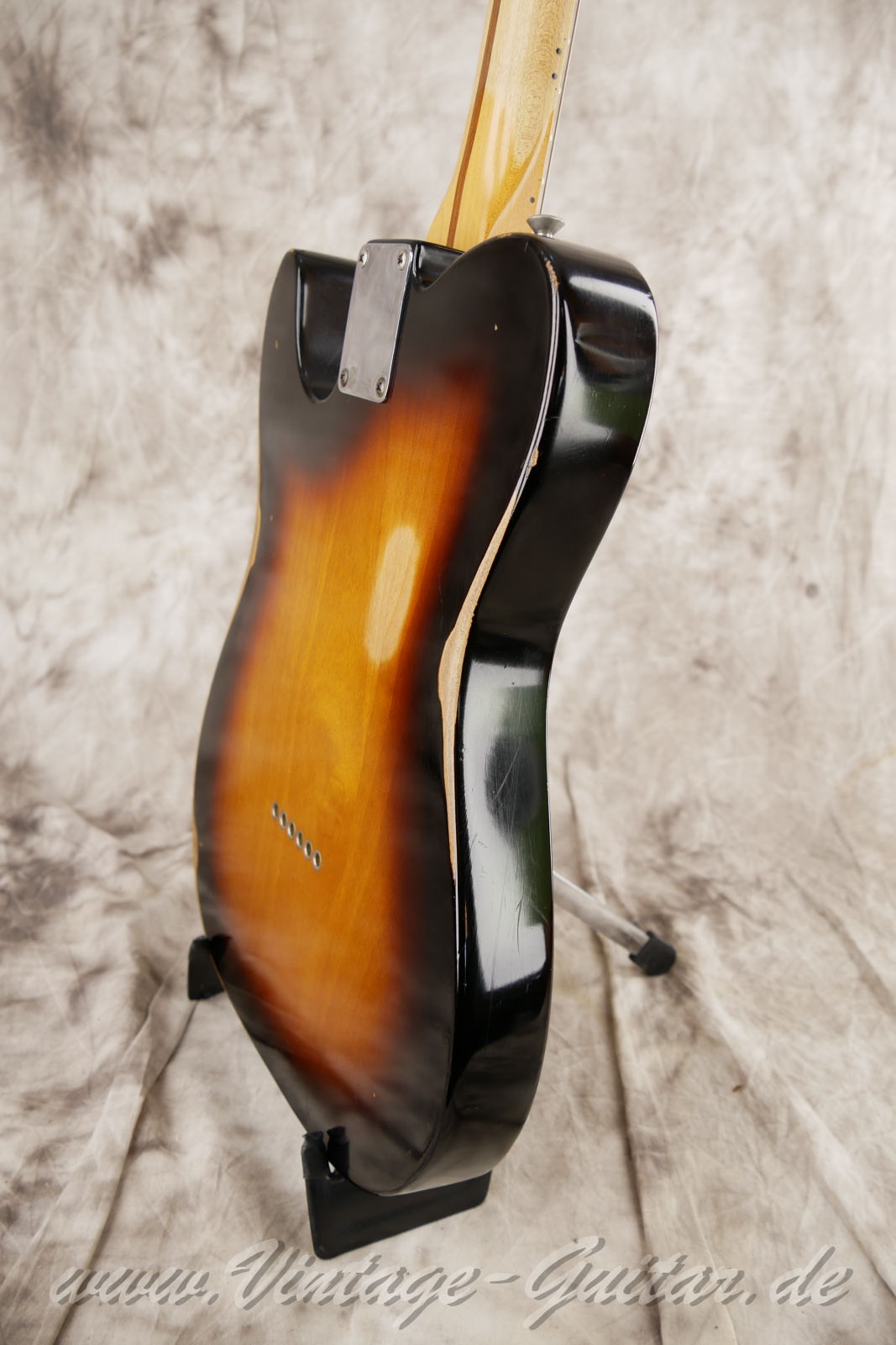 img/vintage/6399/fender_telecaster_roadworn_1950s_sunburst_mexico-012.jpg