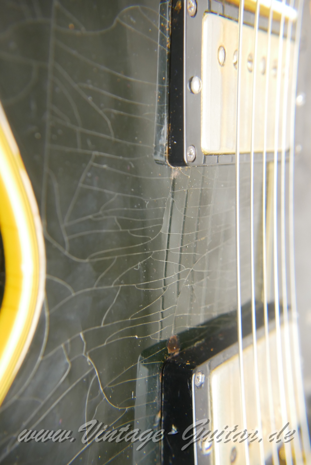 img/vintage/6400/Gibson_Les_Paul_Custom_one_piece_body_USA_black_1969-015.JPG