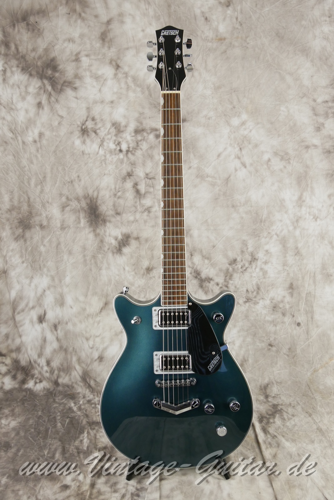Gretsch_G5222_Electromatic_Double_Jet_BT_V_Stoptail_Jade_Grey_Metallic_China_2019-001.JPG