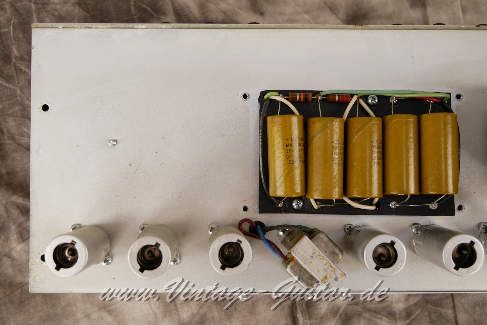 img/vintage/6413/Fender_Blues_Junior_black_panel_PR295_Mexico_2010-017.JPG
