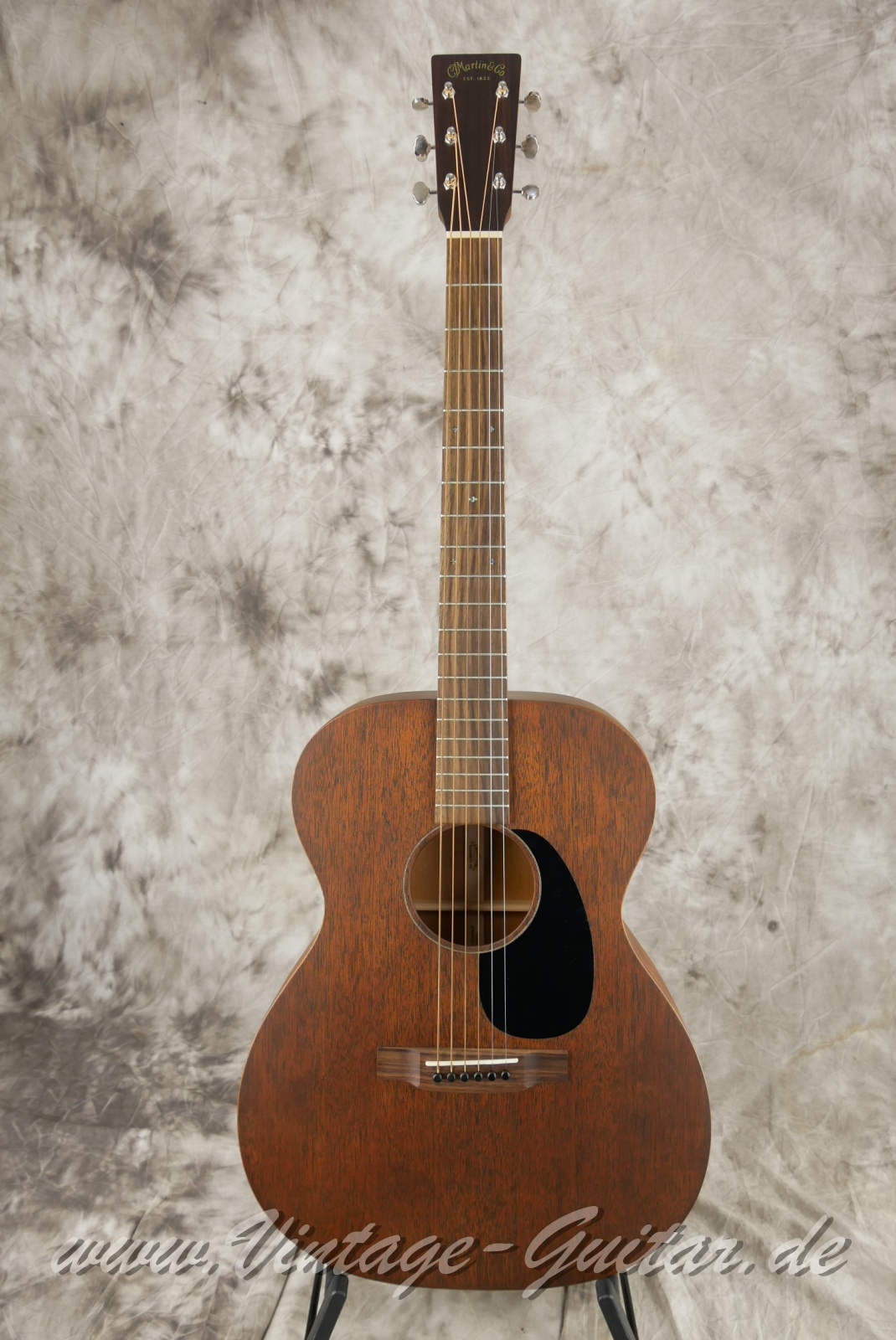img/vintage/6435/Martin_000_15_M_natural_USA_2021-001.JPG
