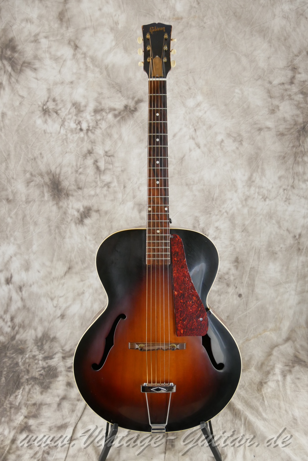 img/vintage/6439/Gibson_l48_1950_USA_sunburst-001.jpg