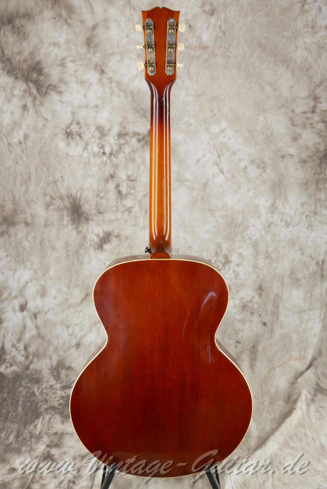 img/vintage/6439/Gibson_l48_1950_USA_sunburst-002.jpg