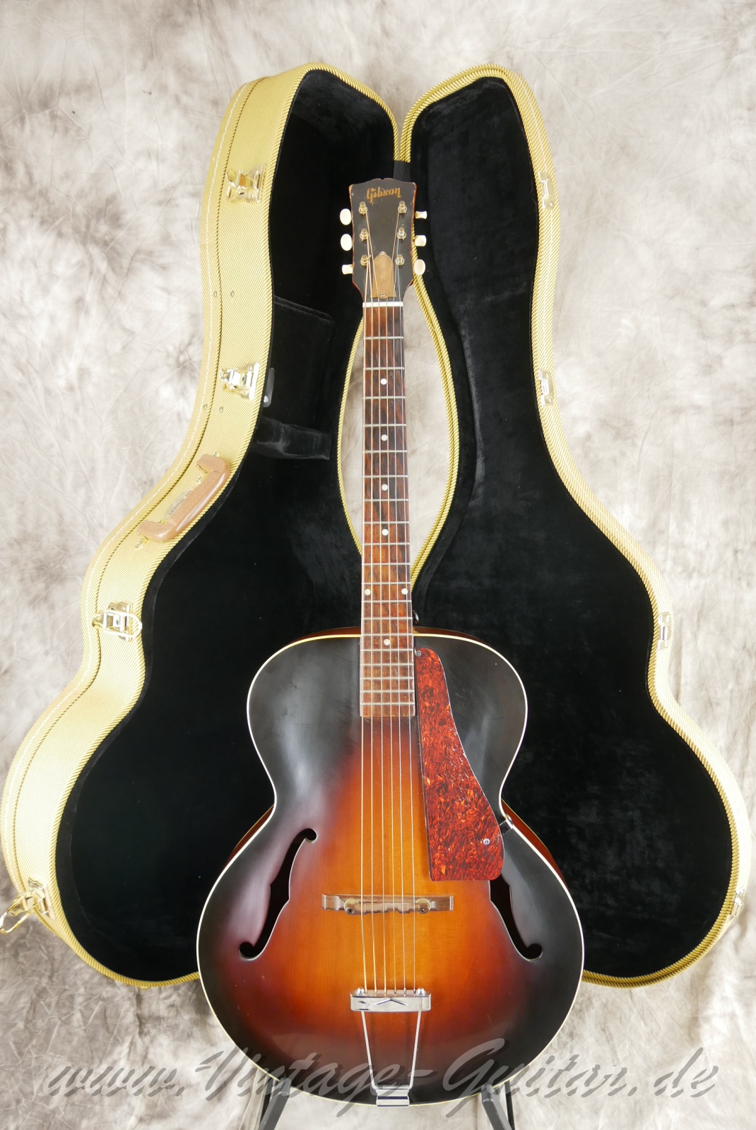 img/vintage/6439/Gibson_l48_1950_USA_sunburst-014.jpg