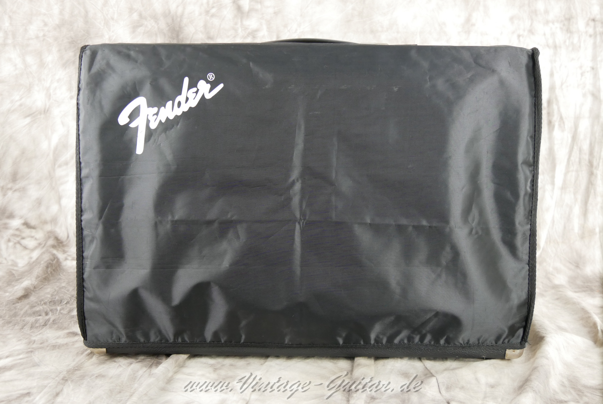 img/vintage/6452/fender_deluxe_reverb_blackface_1965_usa-007.jpg