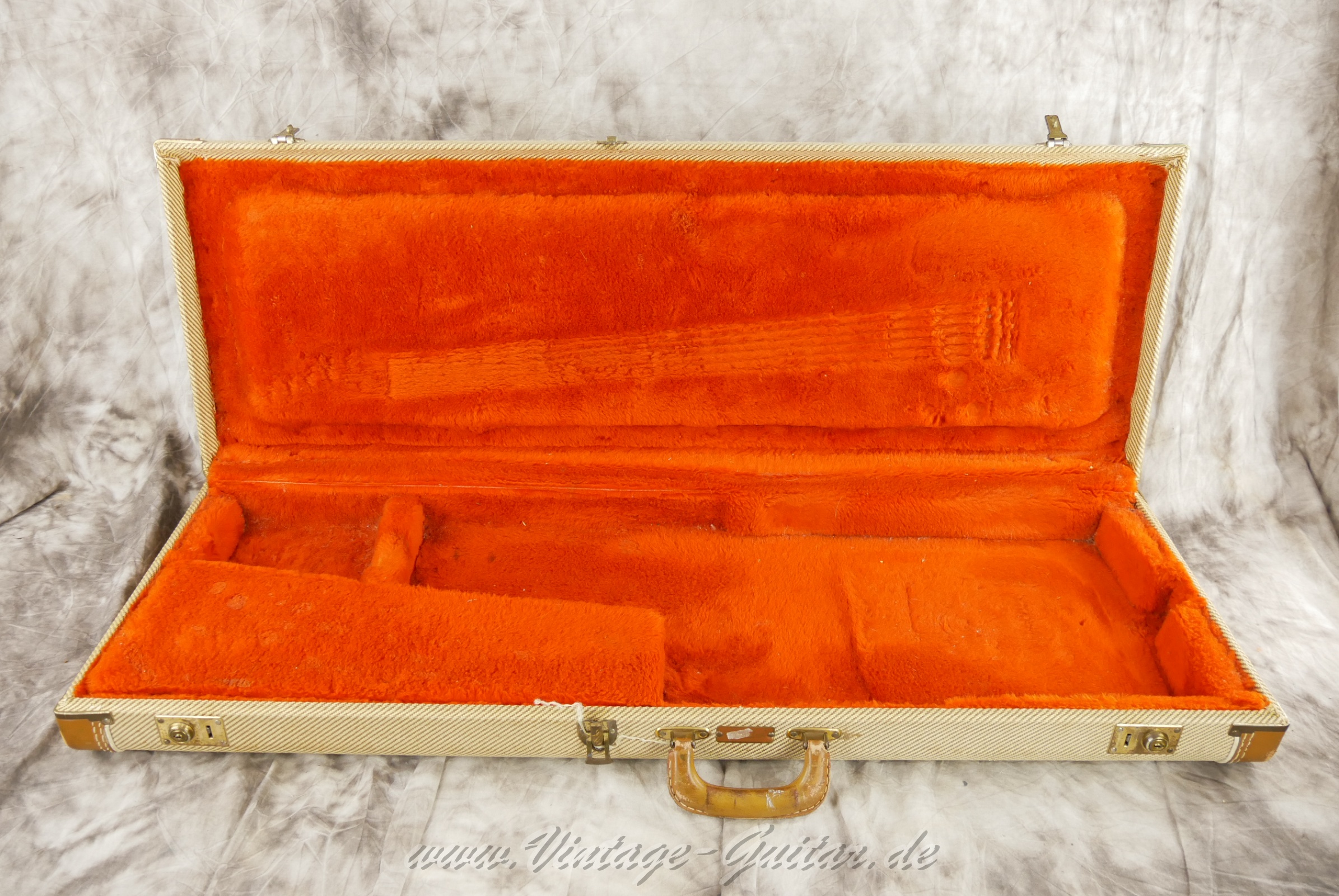 img/vintage/6453/fender_tweed_50s_case_reissue_1983_usa-003.jpg
