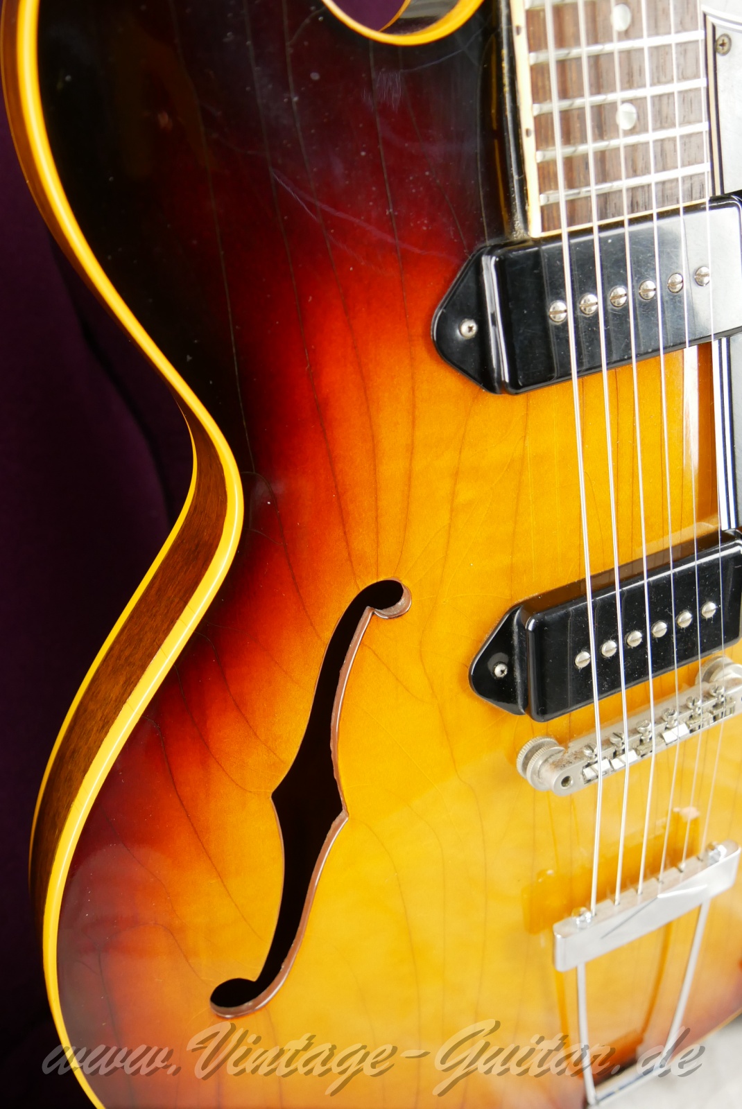 img/vintage/6454/Gibson_es330td_cherryburst_usa_1959-015.jpg