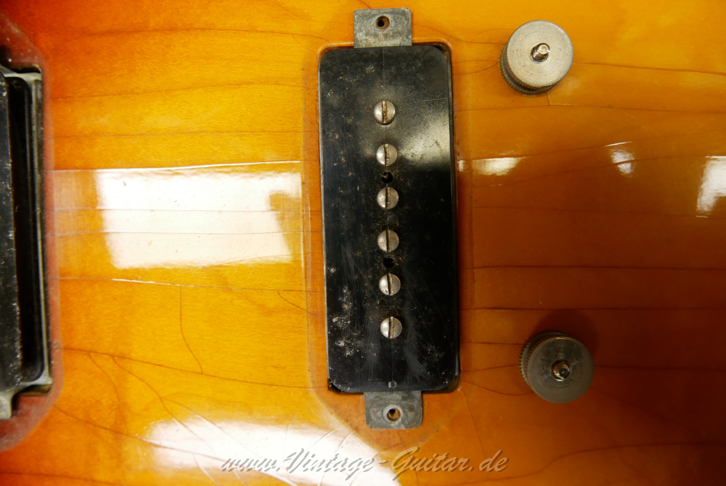 img/vintage/6454/Gibson_es330td_cherryburst_usa_1959-027.jpg