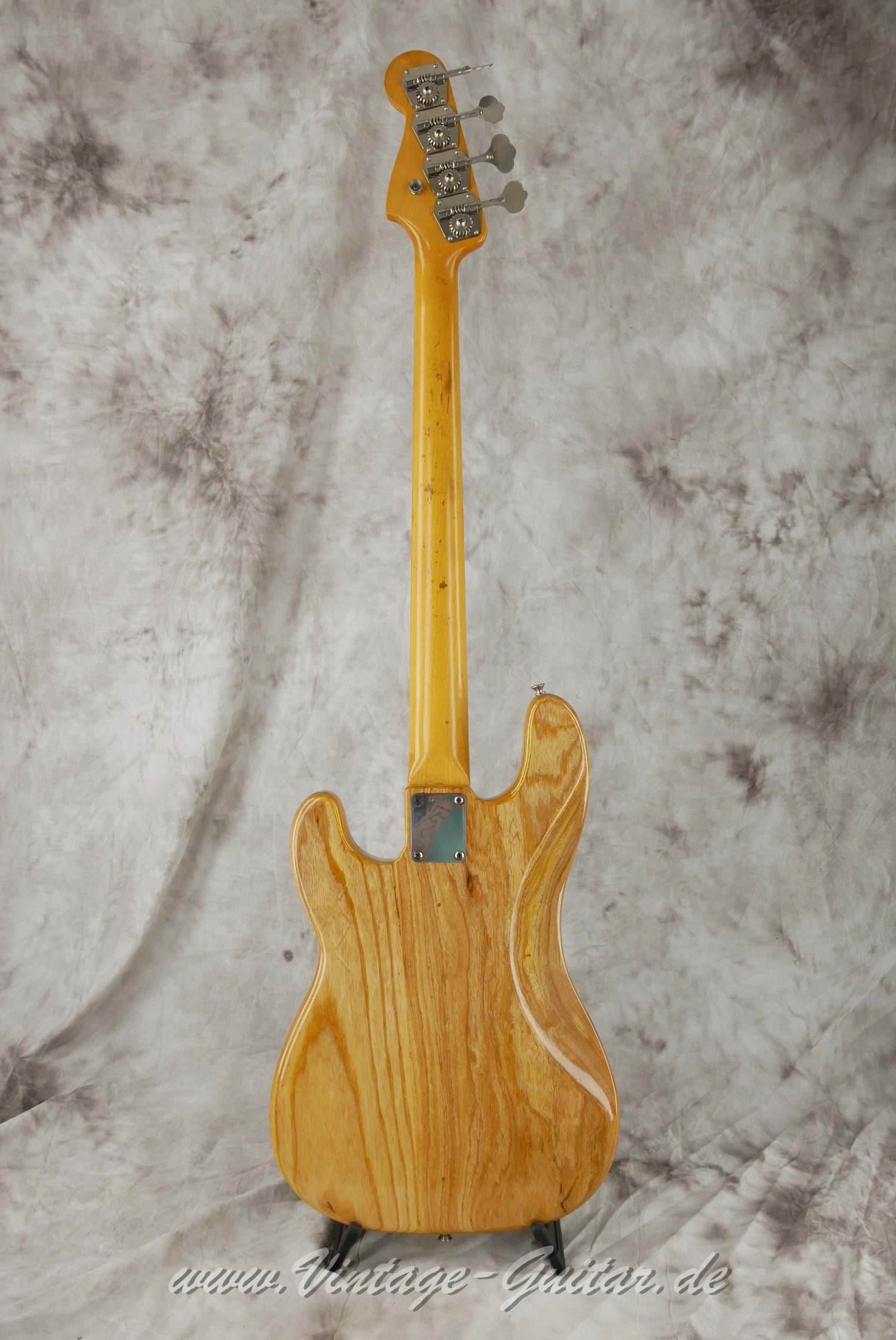 img/vintage/6457/Fender_Precision_1963_Natural_Refin_USA002.JPG