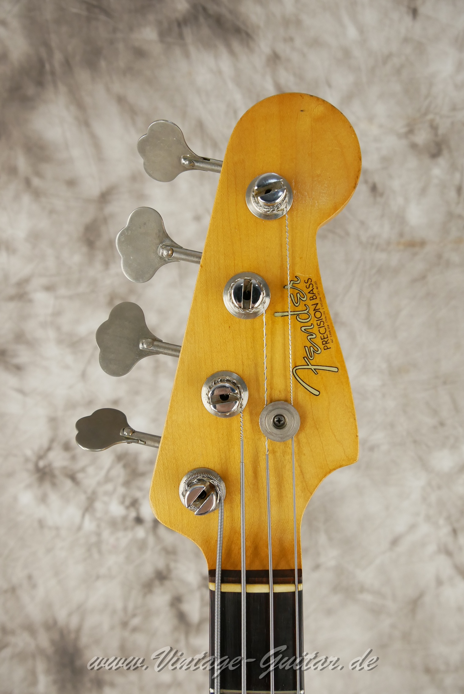 img/vintage/6457/Fender_Precision_1963_Natural_Refin_USA005.JPG