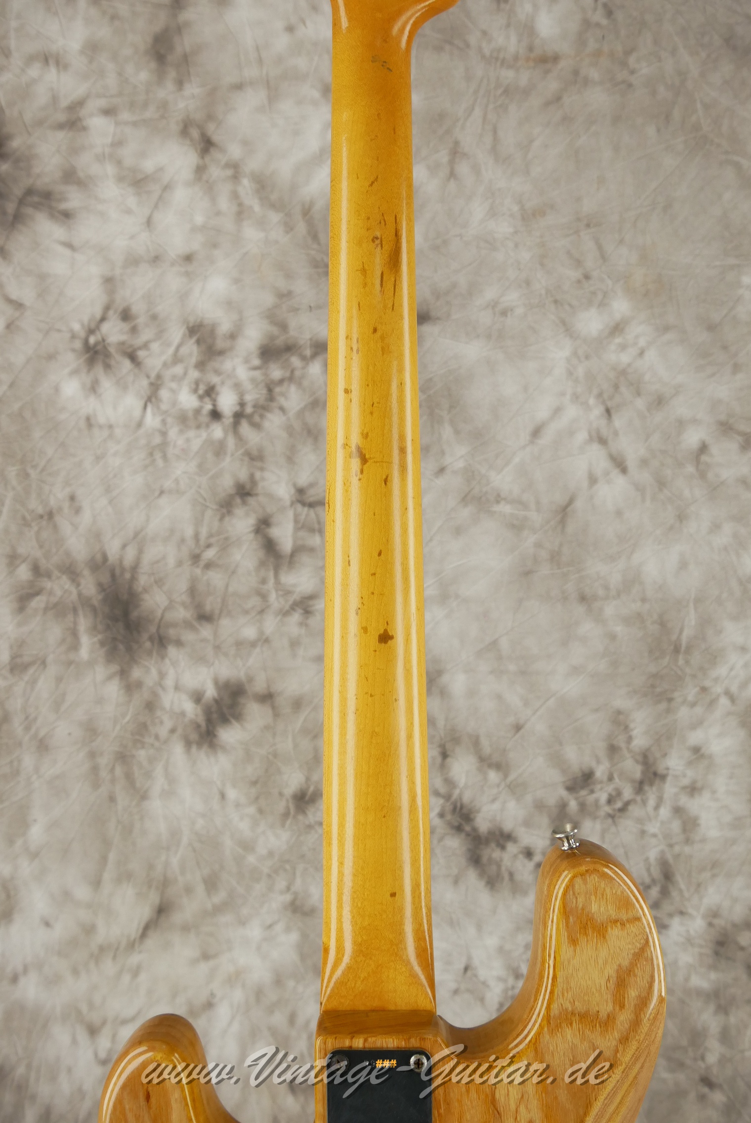 img/vintage/6457/Fender_Precision_1963_Natural_Refin_USA008.JPG