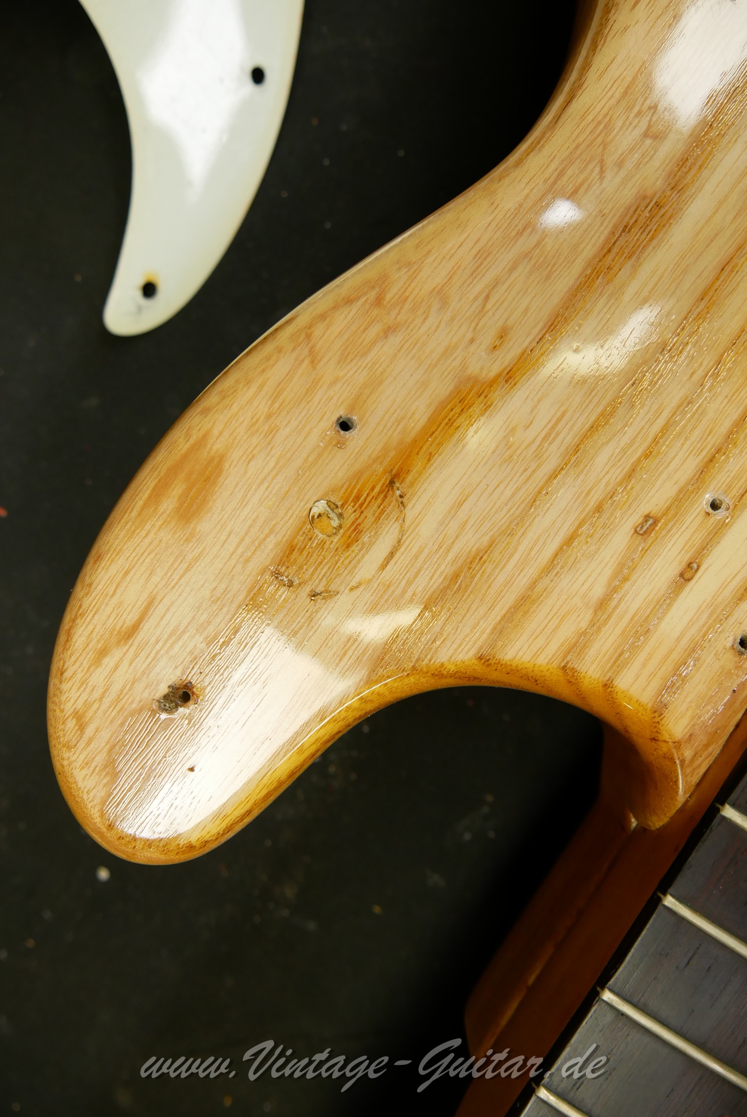 img/vintage/6457/Fender_Precision_1963_Natural_Refin_USA022.JPG