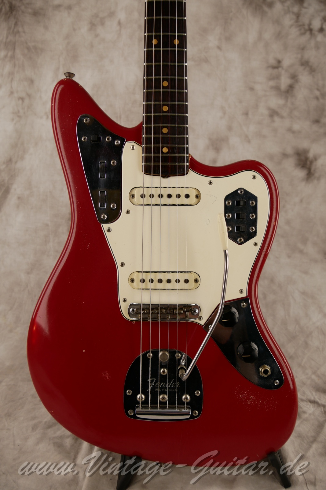 img/vintage/6468/Fender_Jaguar_Dakota_red_1964_usa-007.jpg