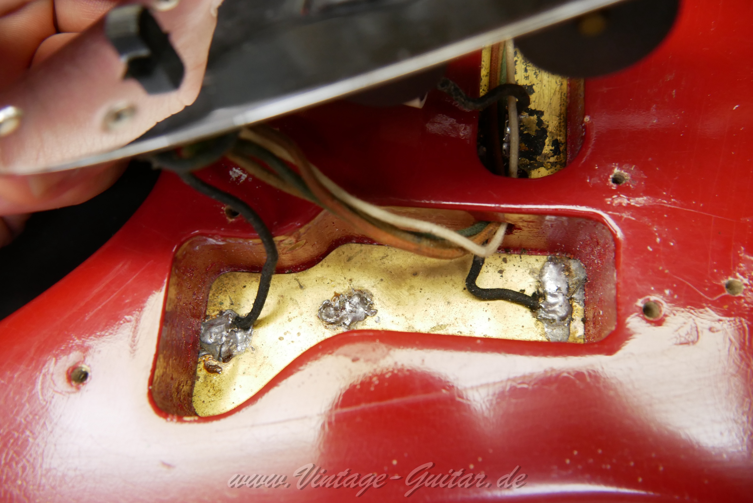 img/vintage/6468/Fender_Jaguar_Dakota_red_1964_usa-021.jpg