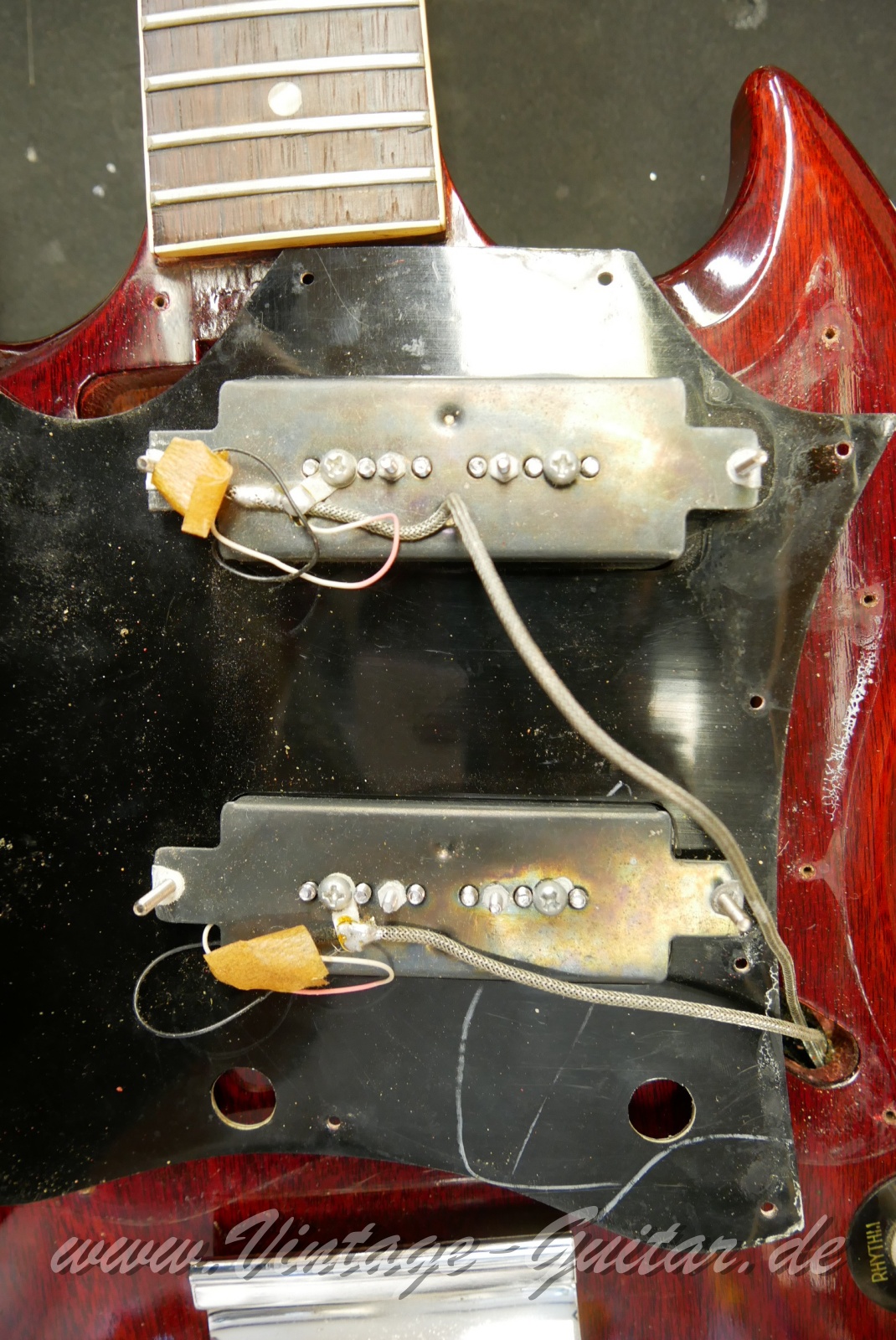 img/vintage/6472/Gibson_SG_Special_P90_cherry_1967-018.JPG