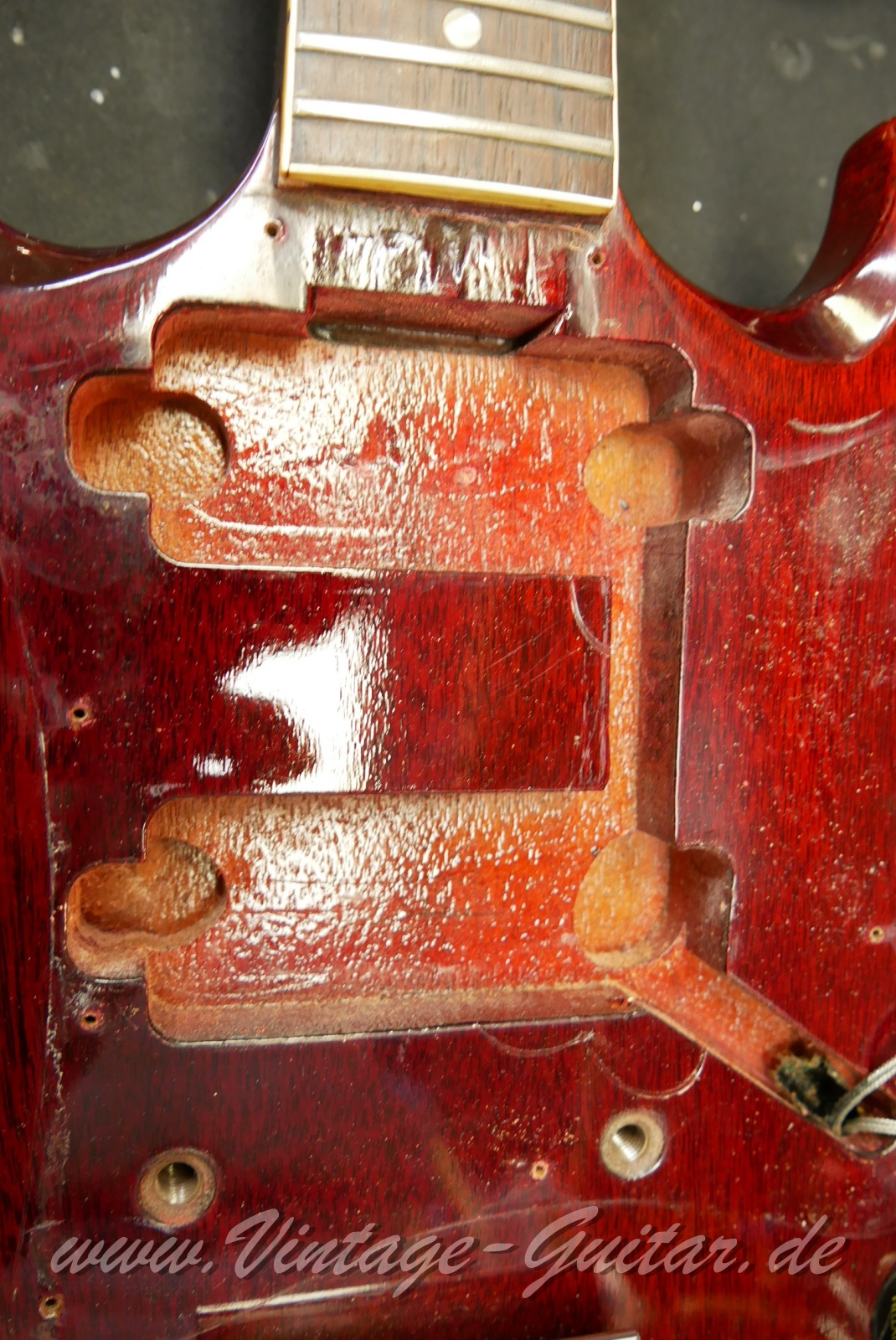 img/vintage/6472/Gibson_SG_Special_P90_cherry_1967-019.JPG
