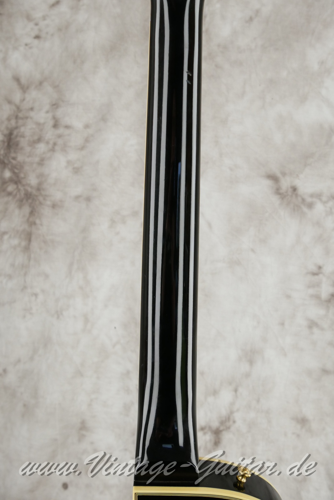 img/vintage/6473/Gibson_Les_Paul_Custom_50th_anniversary_Custom_shop_black_2018-006.JPG