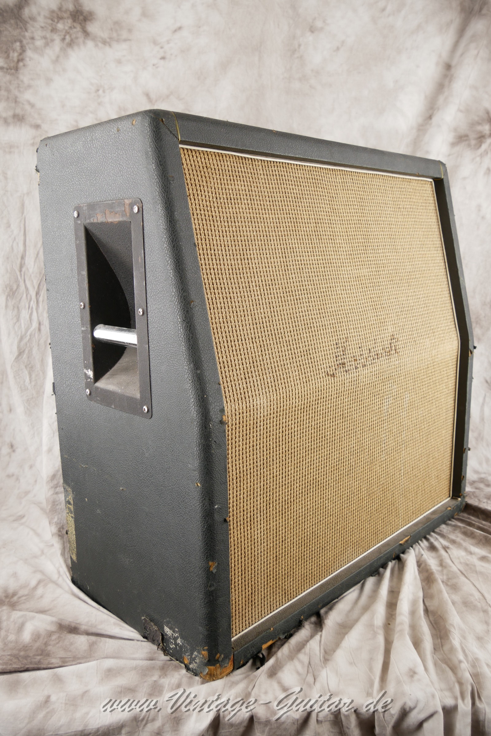 img/vintage/6505/Marshall_1960A_Pre_Rola_pulsonic_cones_black_1969-003.JPG
