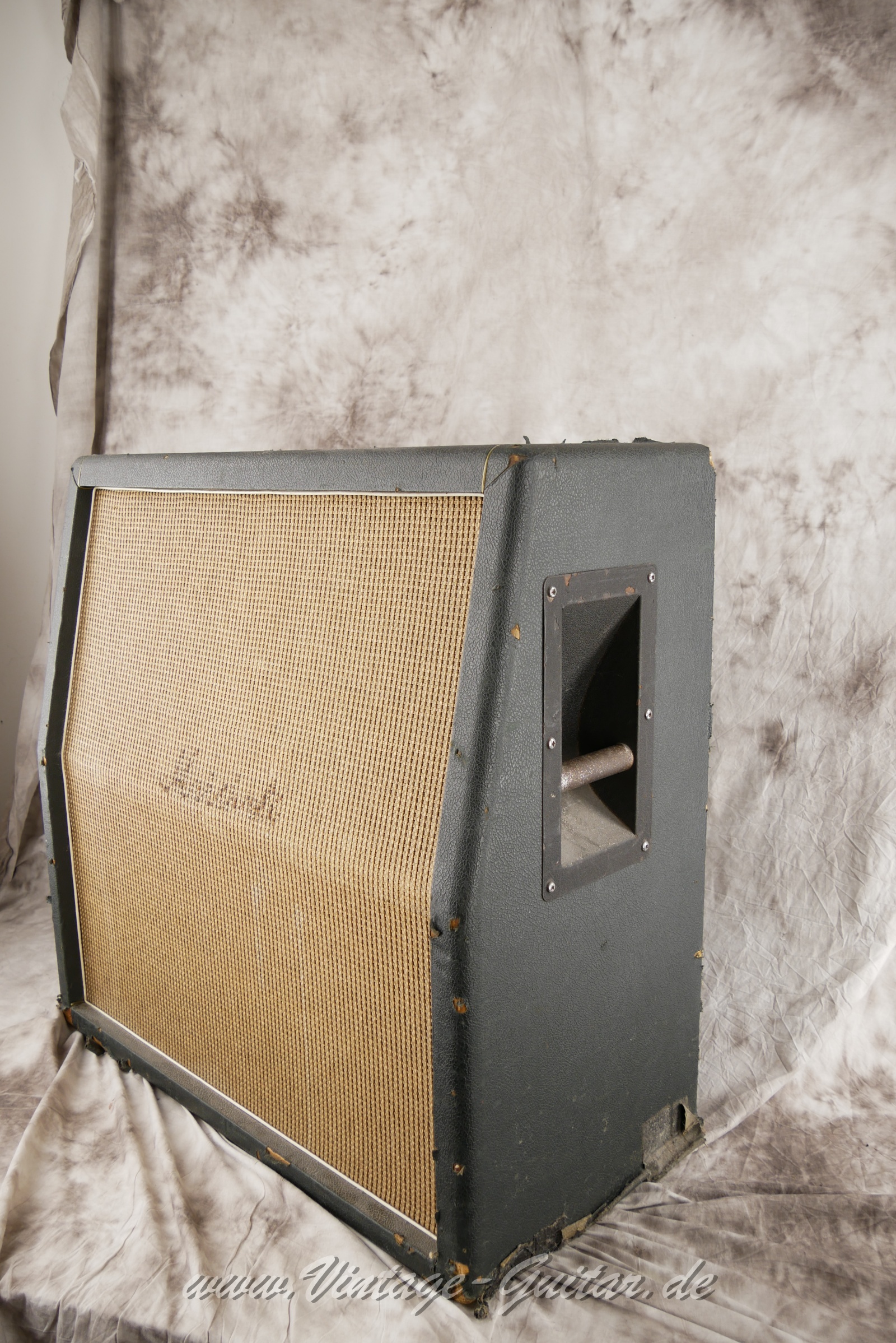img/vintage/6505/Marshall_1960A_Pre_Rola_pulsonic_cones_black_1969-004.JPG