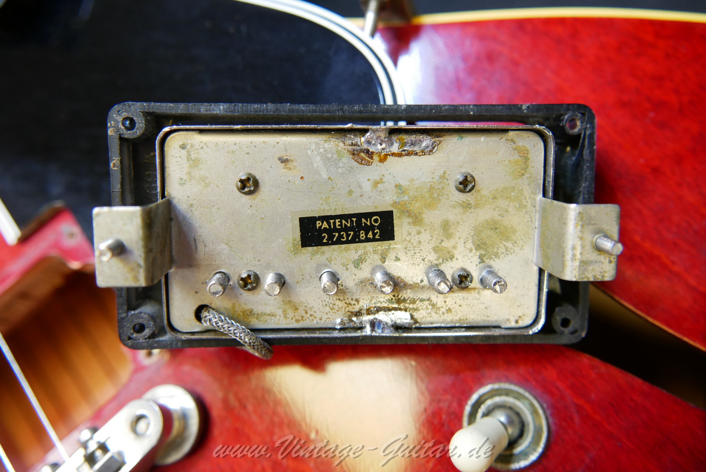 img/vintage/6512/Gibson_ES_335_1964_Cherry017.jpg