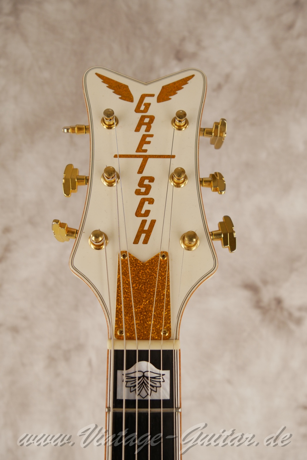 img/vintage/6522/Gretsch_White_Pinguin_G6134_2009-005.jpg