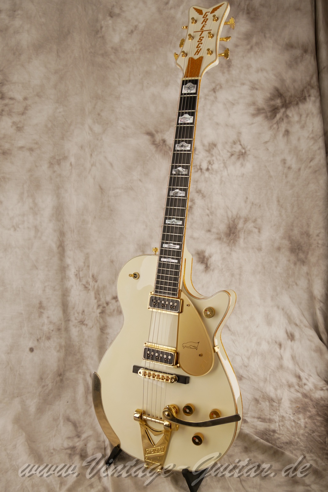 img/vintage/6522/Gretsch_White_Pinguin_G6134_2009-009.jpg