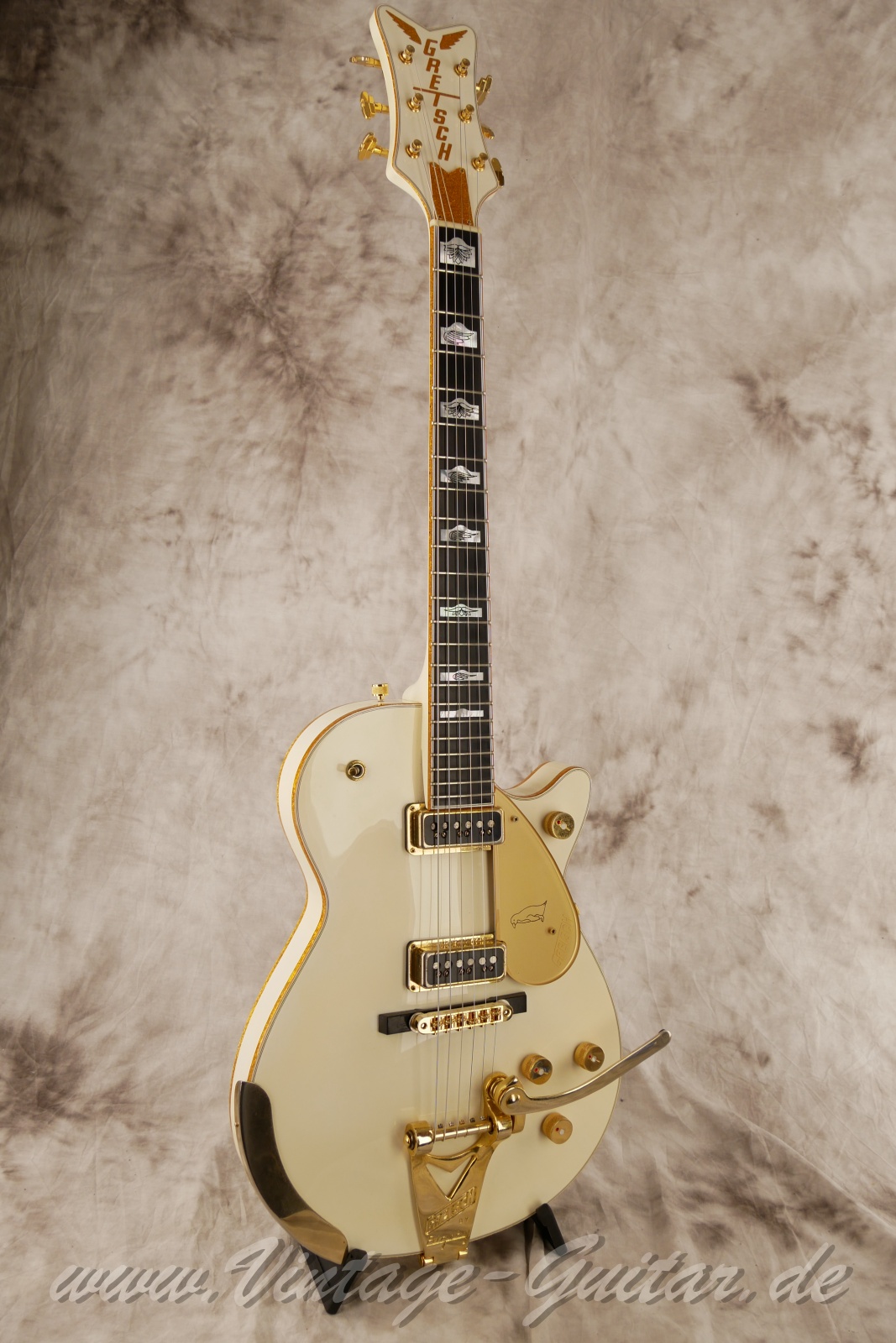 img/vintage/6522/Gretsch_White_Pinguin_G6134_2009-011.jpg