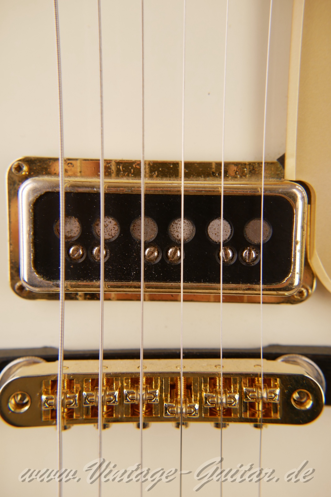 img/vintage/6522/Gretsch_White_Pinguin_G6134_2009-014.jpg