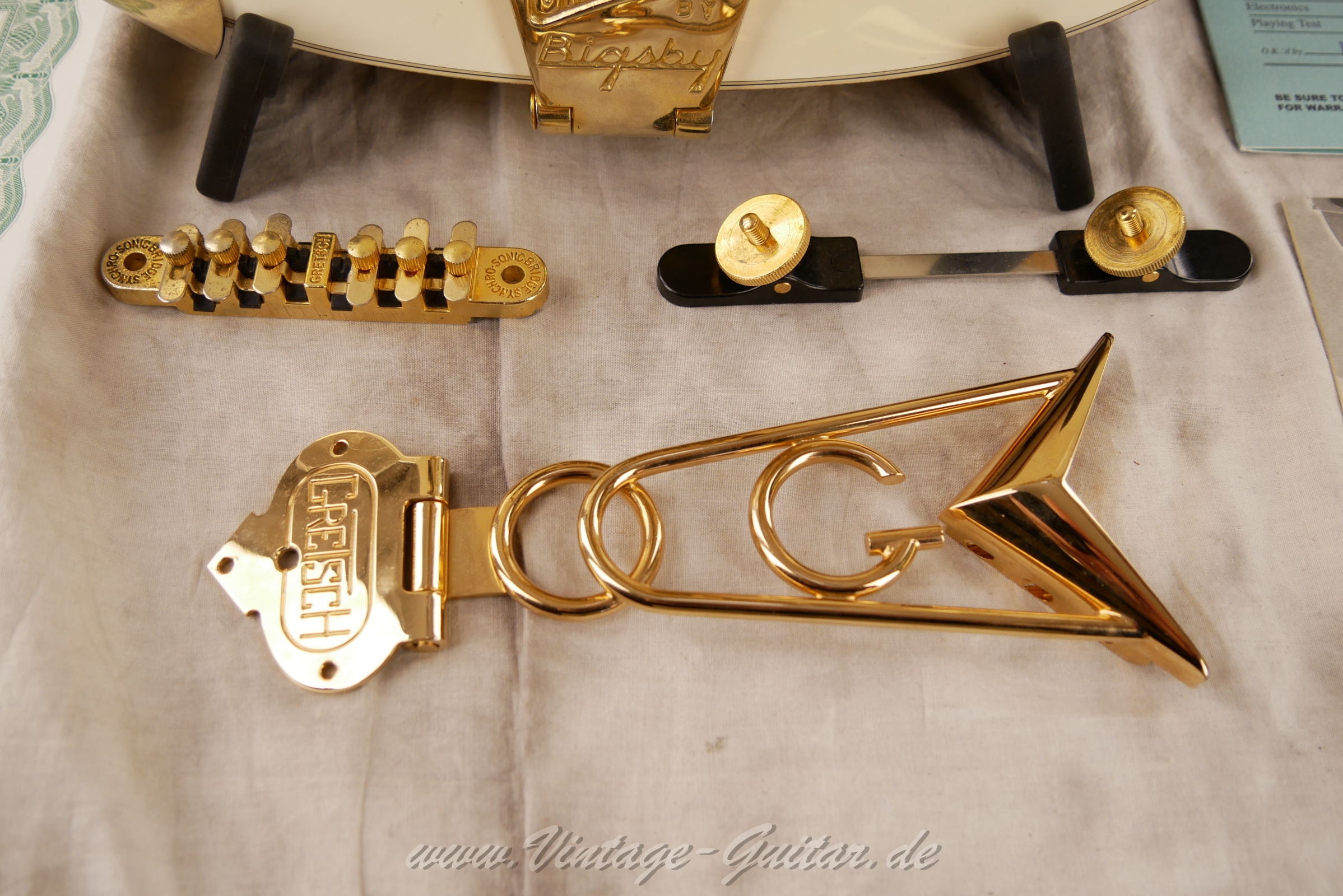 img/vintage/6522/Gretsch_White_Pinguin_G6134_2009-018.jpg
